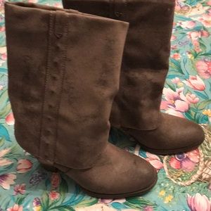 Mia boots  distressed boots